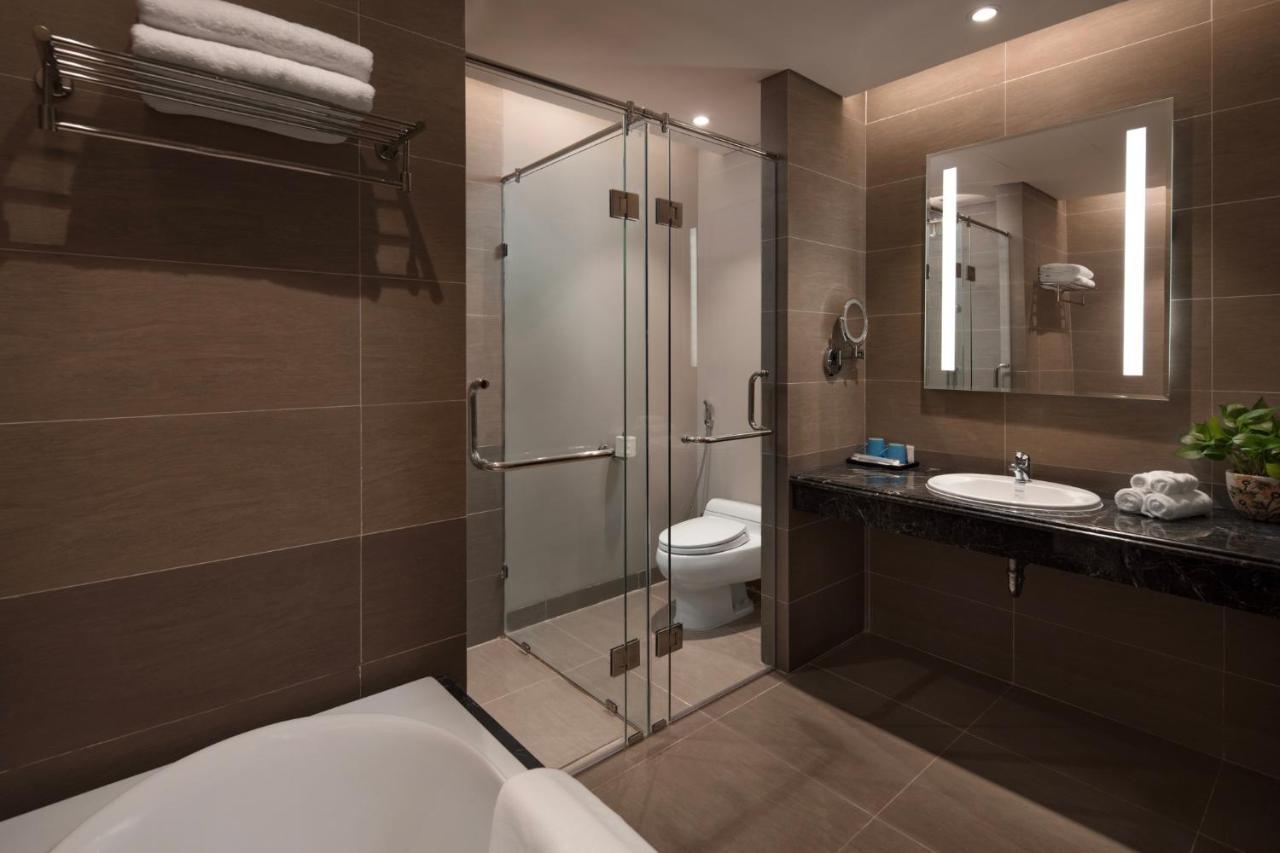 Luxury Beach Condo 5-Star, Rooftop Pool Дананг Екстер'єр фото