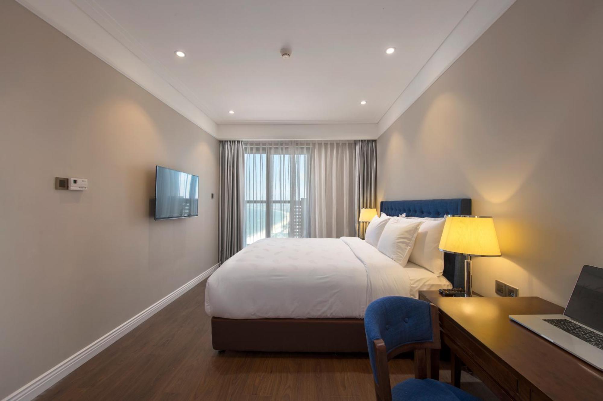Luxury Beach Condo 5-Star, Rooftop Pool Дананг Екстер'єр фото