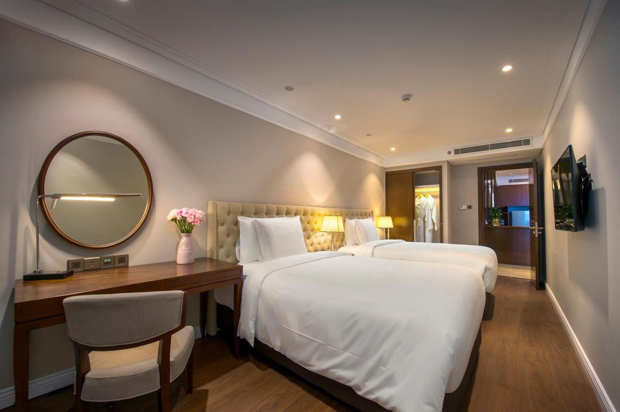 Luxury Beach Condo 5-Star, Rooftop Pool Дананг Екстер'єр фото